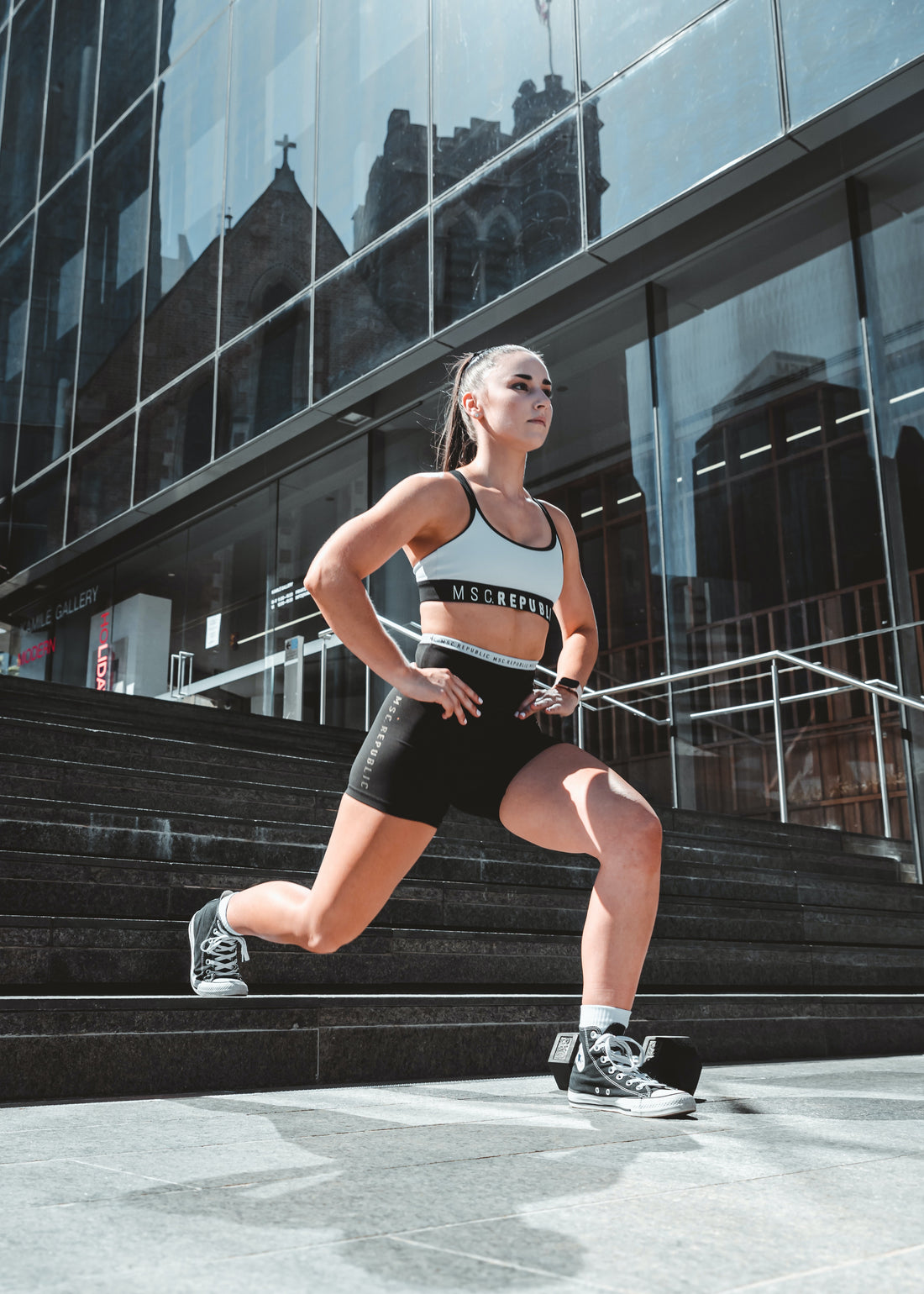 8 of the Absolute Best Bodyweight Glute Exercises